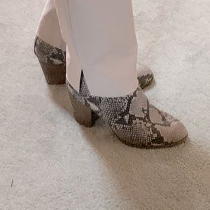 Fergalicious western style snakeskin-look bootie with stacked heel size 7